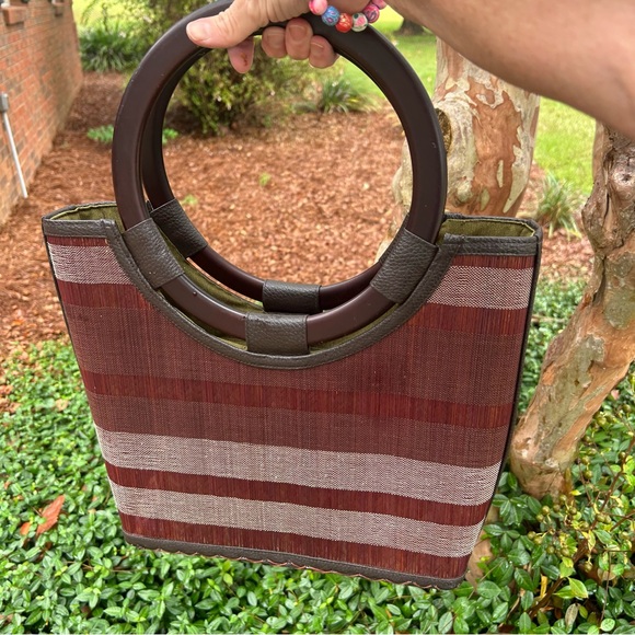 Ring Handle Purse Super Cute - Picture 4 of 10